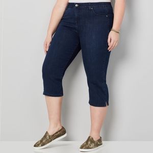 Avenue Ultimate Fit Capri Jean Dark Wash NWT